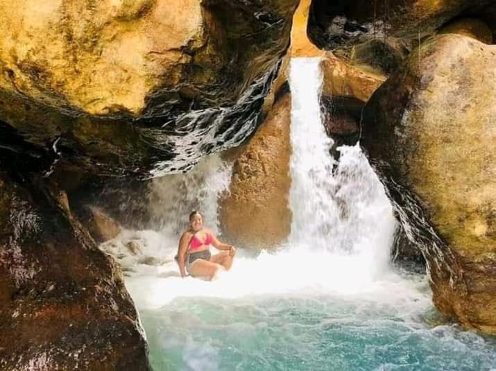 Pochote Lodge Guayabo  Экстерьер фото