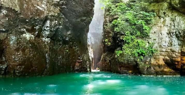 Pochote Lodge Guayabo  Экстерьер фото