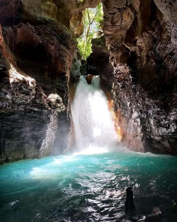 Pochote Lodge Guayabo  Экстерьер фото
