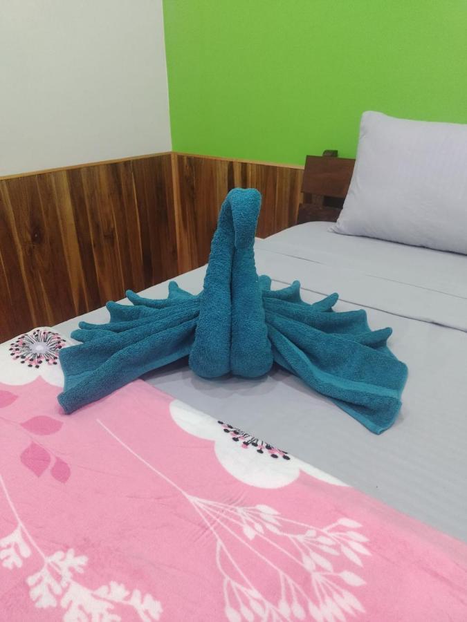 Pochote Lodge Guayabo  Экстерьер фото
