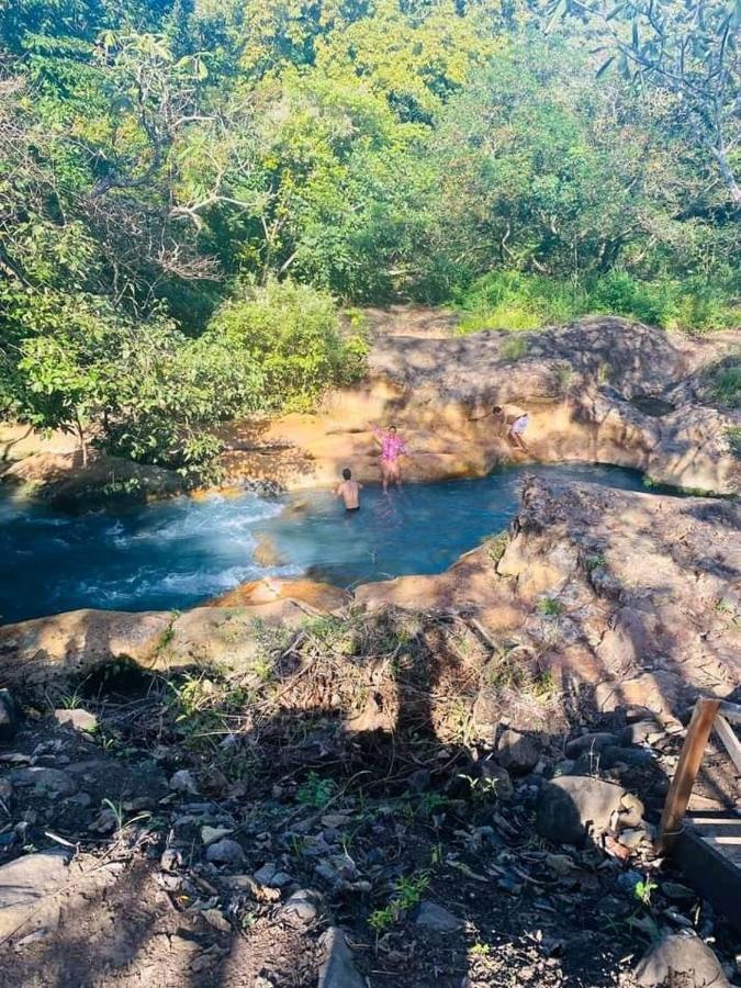 Pochote Lodge Guayabo  Экстерьер фото